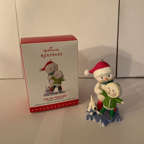 Hallmark Other - 2015 Hallmark Keepsake Chillin' Together Ornament 8th in Making Memories Series